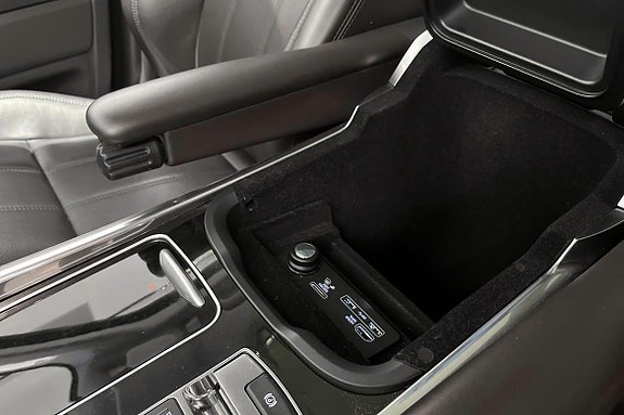 Land Rover Range Rover Sport 29 of 30