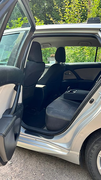 Toyota Avensis 11 of 18