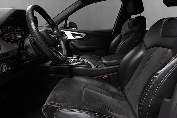 Audi Q7 10 of 30
