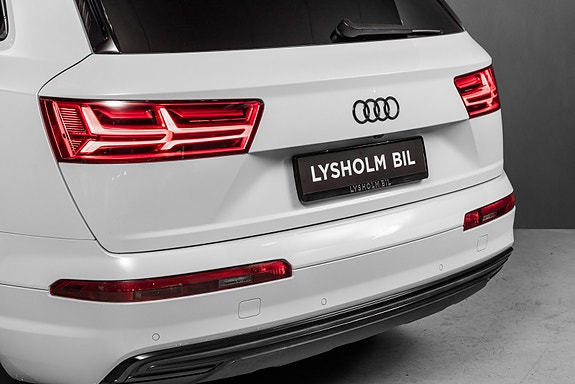 Audi Q7 6 of 30