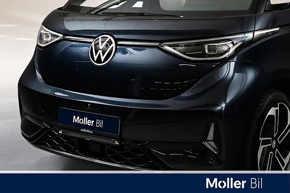 Volkswagen ID. Buzz 2 of 17