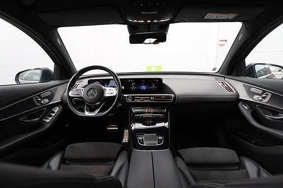 Mercedes-Benz EQC400 22 of 30