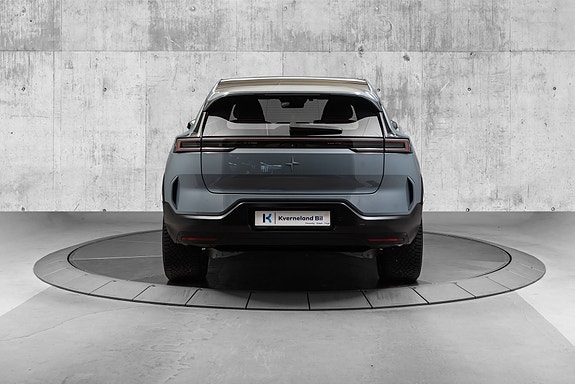 Polestar 3 5 of 30