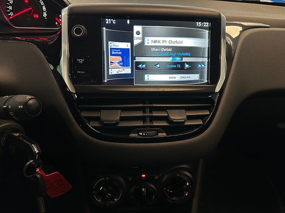 Peugeot 208 16 of 30
