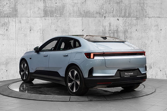 Polestar 4 5 of 24
