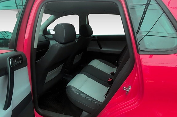 Volkswagen Polo Cross 10 of 16