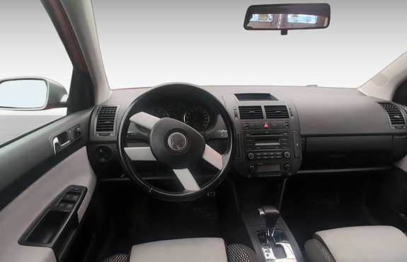 Volkswagen Polo Cross 14 of 16
