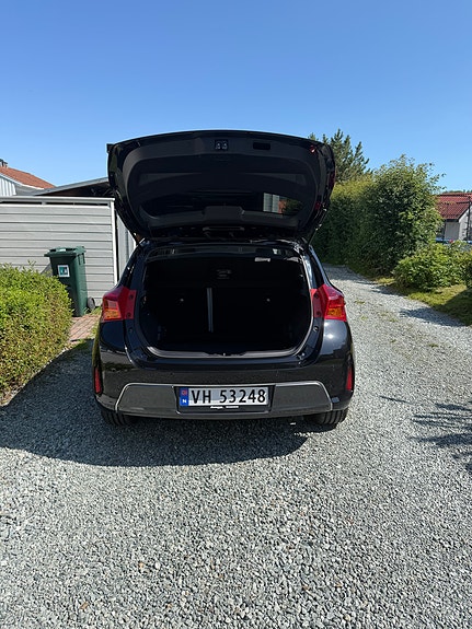 Toyota Auris 10 of 23