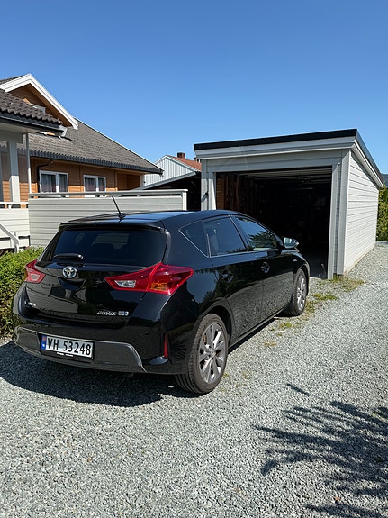 Toyota Auris 4 of 23