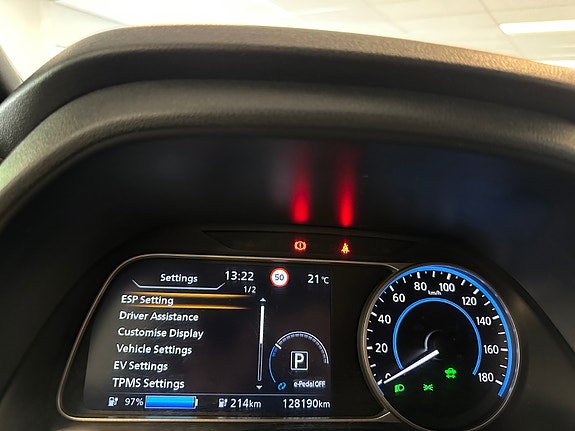 Nissan Leaf 10 of 30