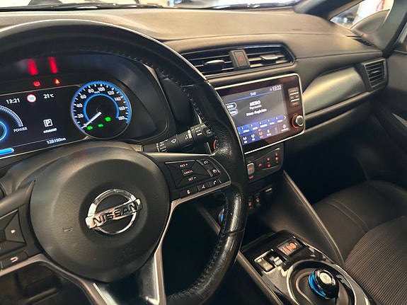 Nissan Leaf 18 of 30