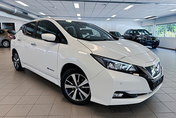 Nissan Leaf 3 of 30