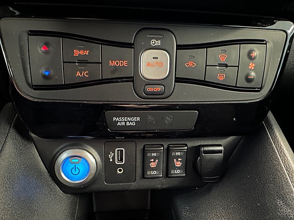 Nissan Leaf 28 of 30
