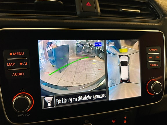 Nissan Leaf 27 of 30