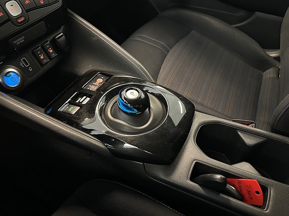 Nissan Leaf 29 of 30