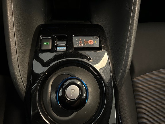 Nissan Leaf 30 of 30