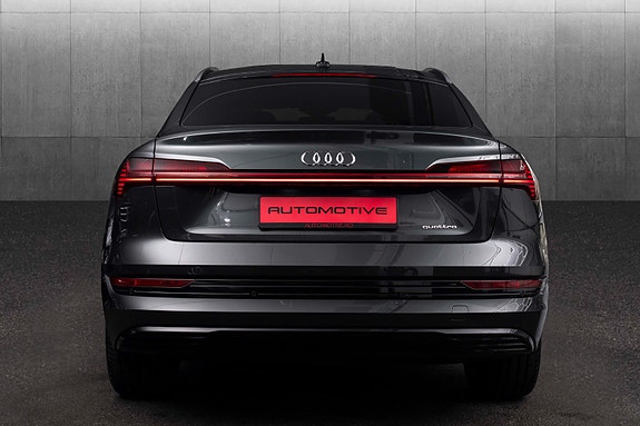 Audi e-tron Sportback 7 of 30