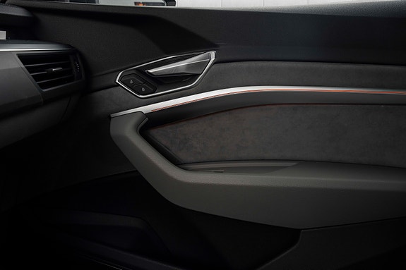 Audi e-tron Sportback 20 of 30