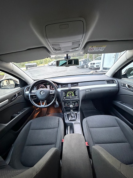 Skoda Superb 15 of 29