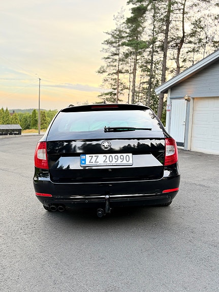Skoda Superb 10 of 29