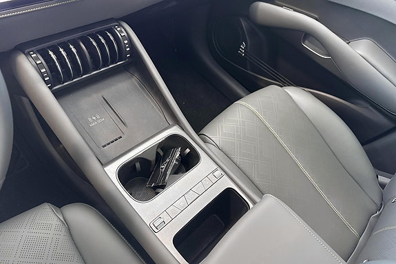 BYD Atto 3 Evo 10 of 19