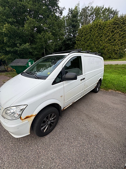 Mercedes-Benz Viano 6 of 13