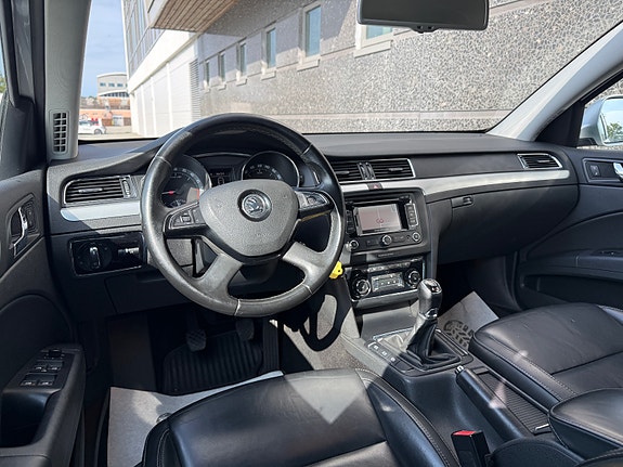 Skoda Superb 11 of 22