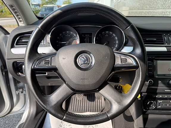 Skoda Superb 12 of 22