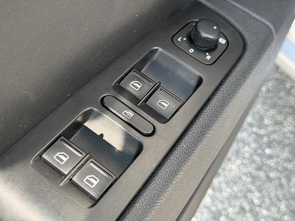 Skoda Superb 18 of 22