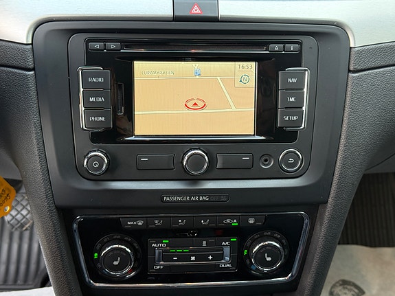 Skoda Superb 15 of 22