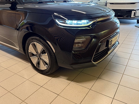Kia e-Soul 9 of 21