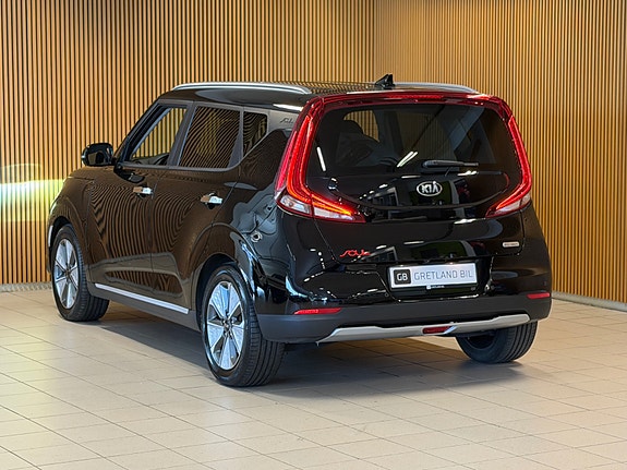 Kia e-Soul 6 of 21