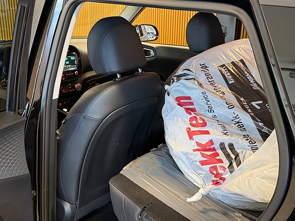 Kia e-Soul 17 of 21