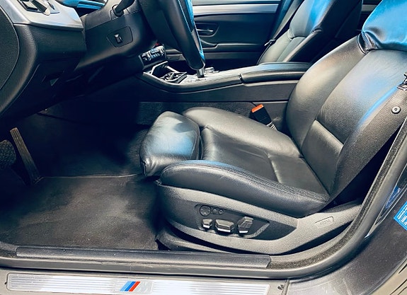 BMW 528i 18 of 24