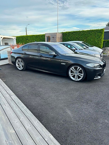 BMW 528i 4 of 24
