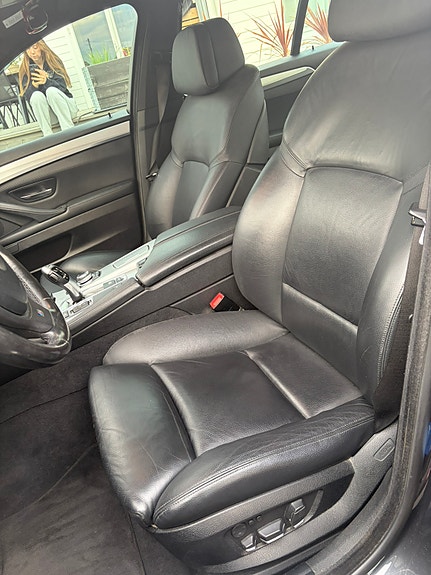 BMW 528i 11 of 24