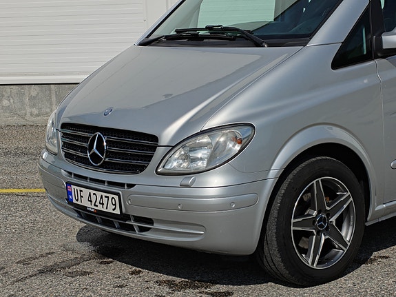 Mercedes-Benz Viano 4 of 30