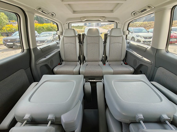 Mercedes-Benz Viano 20 of 30