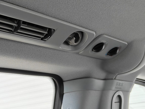 Mercedes-Benz Viano 12 of 30