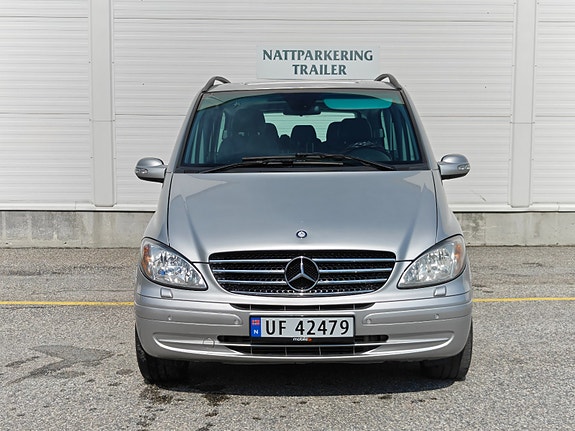 Mercedes-Benz Viano 2 of 30