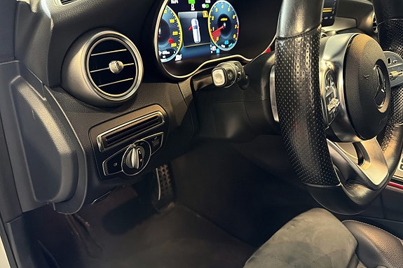 Mercedes-Benz C200 23 of 30