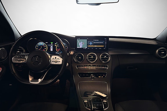 Mercedes-Benz C200 17 of 30
