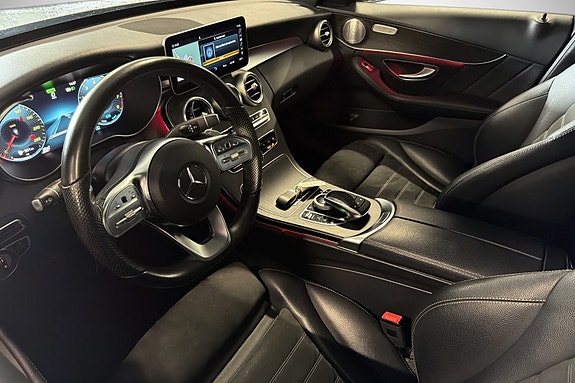 Mercedes-Benz C200 13 of 30