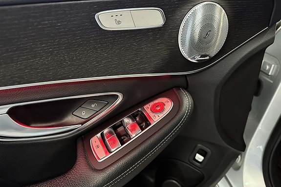 Mercedes-Benz C200 18 of 30