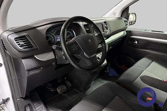 Peugeot e-Expert 13 of 24