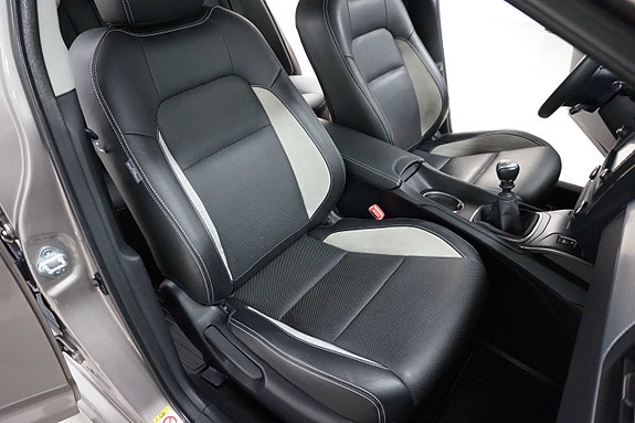 Toyota Avensis 15 of 30