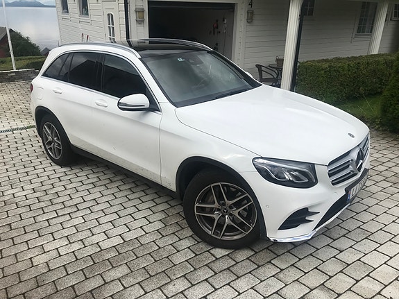 Mercedes-Benz GLC220 d 2 of 7