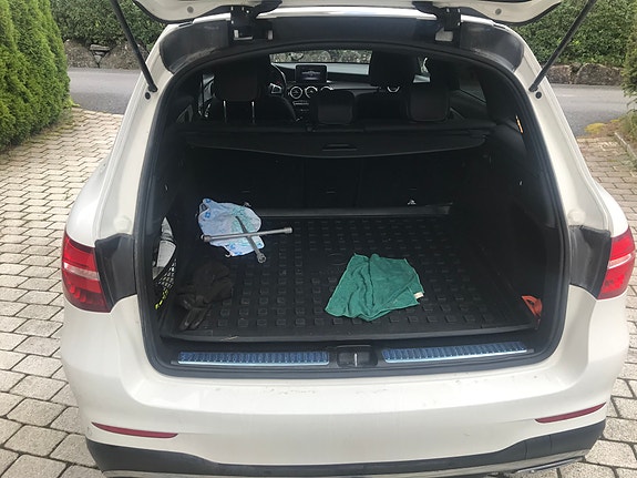 Mercedes-Benz GLC220 d 3 of 7