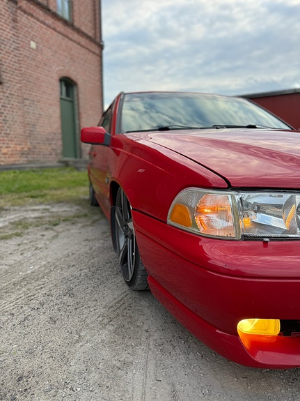 Volvo V70 12 of 30