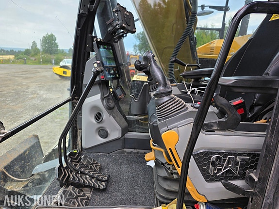 Cat 315 16 of 30